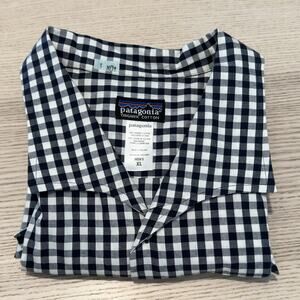 Patagonia Mens Bollocks SS Button Camp Shirt Size XL Navy Casual Western Collar